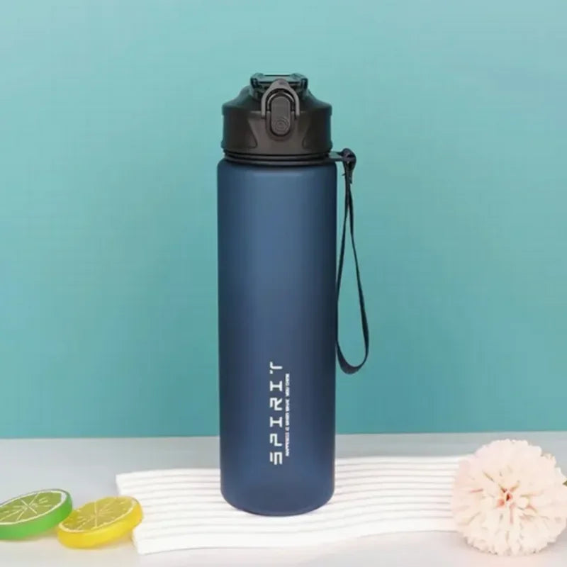 Botella Deportiva con Pajita y Tapa Abatible – Antifugas, Ideal para Deporte y Aventura